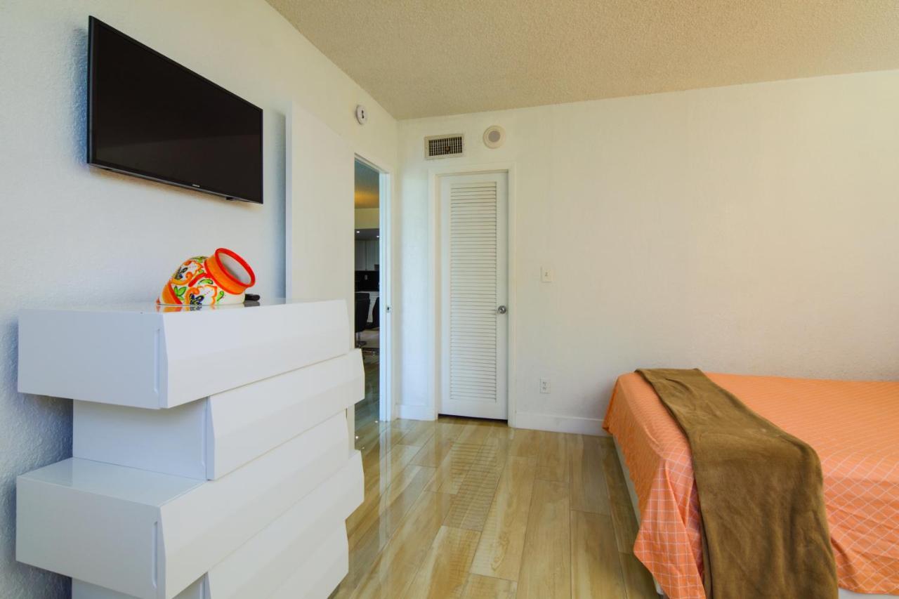 Sunny Isles Ocean Reserve Condo Apartments ゴールデン・ビーチ エクステリア 写真
